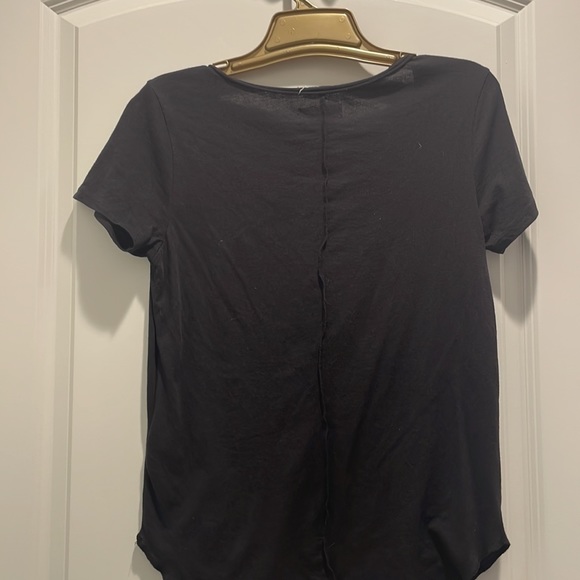Women’s Hollister V-Neck Tee - Picture 2 of 2